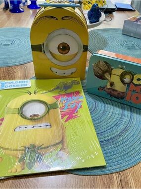Despicable Me Minions Movie School Folder Pencil box Tin Box Company Folder NEW